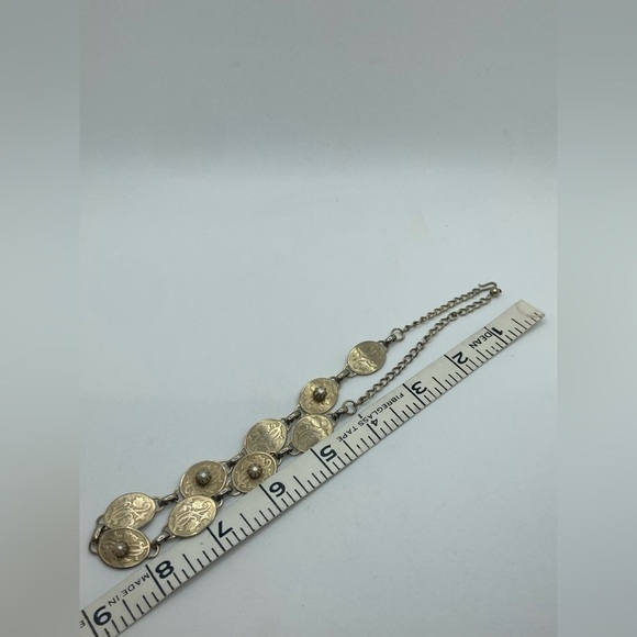 Vtg Gold Tone Floral Oval Panel Faux Pearl Necklace Hook Clasp 17” - Picture 6 of 6